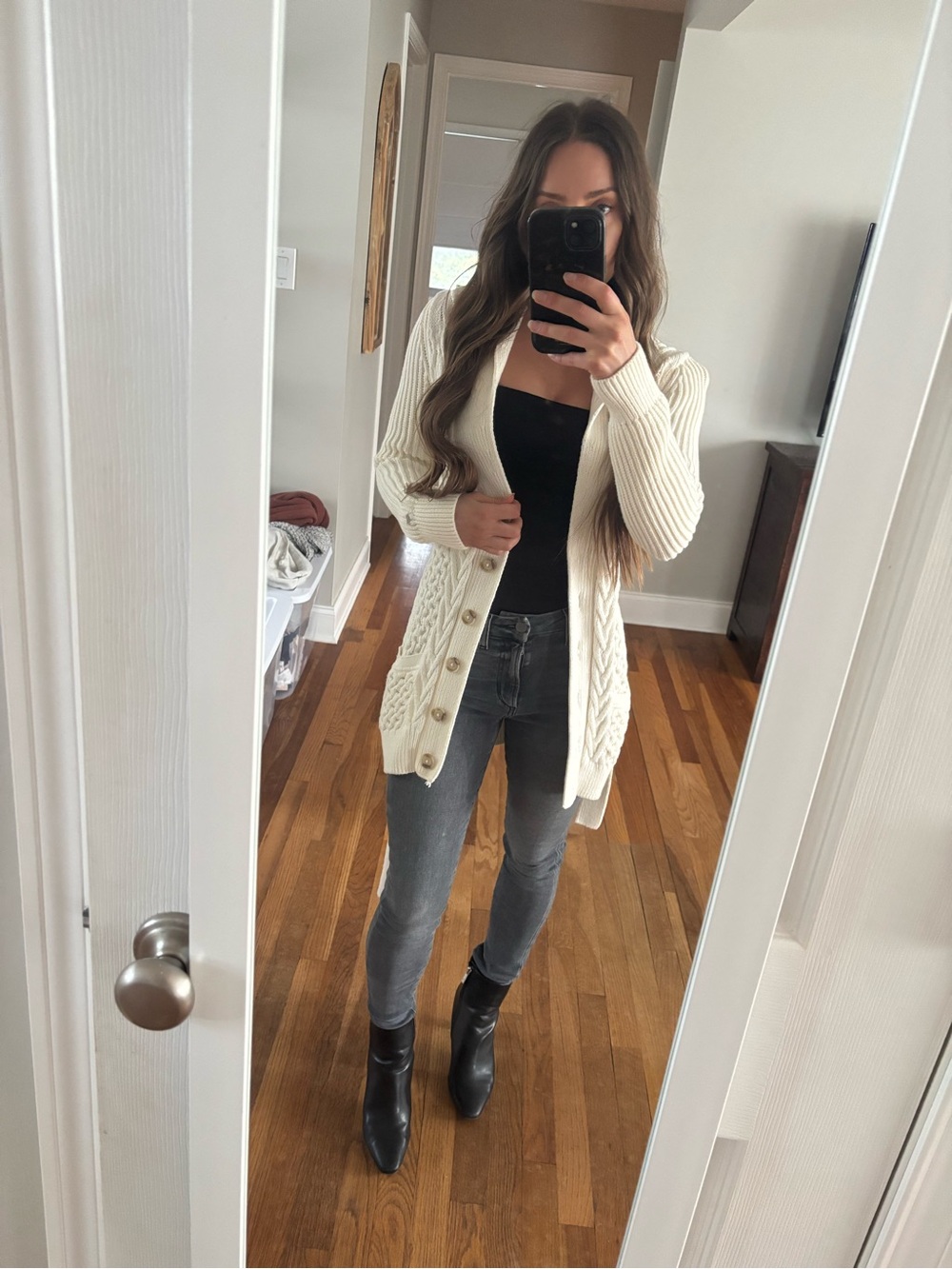 Ivory Cable Knit Button-Front Women's Cardigan Sweater xs